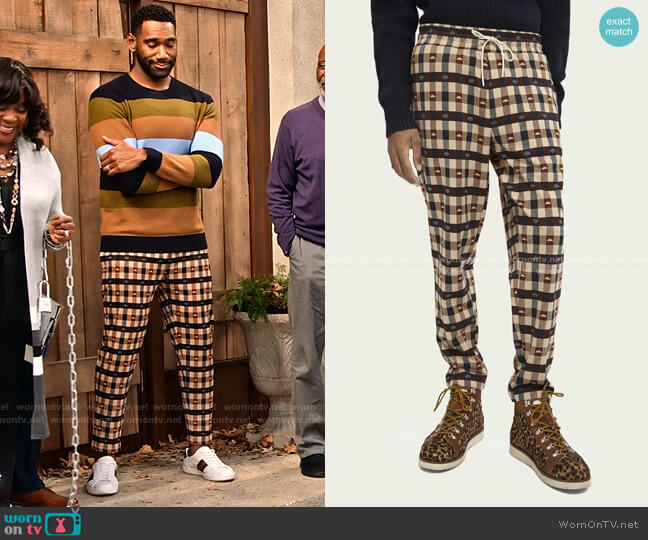 Checked Sweatpants by Scotch & Soda worn by Moz McKellan (Anthony Alabi) on Family Reunion