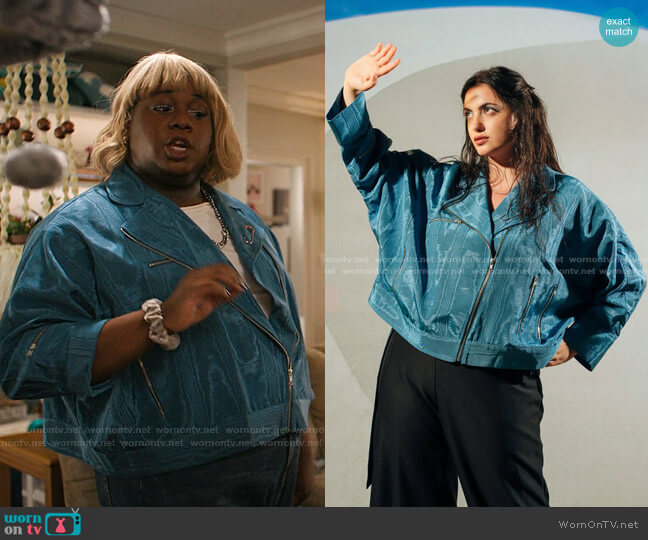 Haze Jacket by Tamara Malas worn by Mo (Alex Newell) on Zoeys Extraordinary Playlist