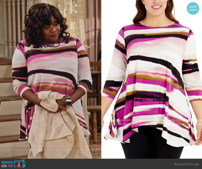 Petite Swing Top by Alfani worn by MDear (Loretta Devine) on Family Reunion