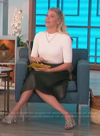 Amanda’s colorblock knit dress on The Talk