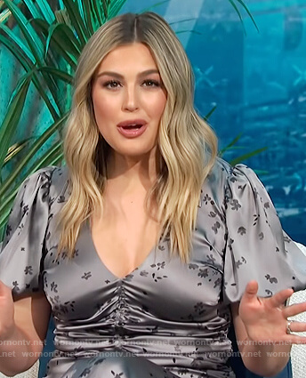 Carissa’s gray floral satin ruched dress on E! News Daily Pop