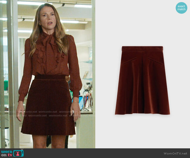 Celine 70s Short Skirt in Velvet worn by Liza Miller (Sutton Foster) on Younger