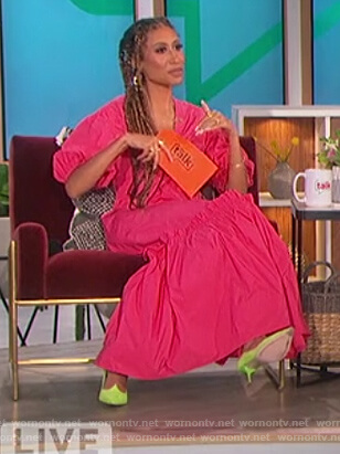 Elaine’s pink ruffle dress on The Talk