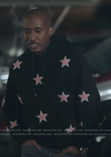 Gary's black star patch hoodie on Kenan