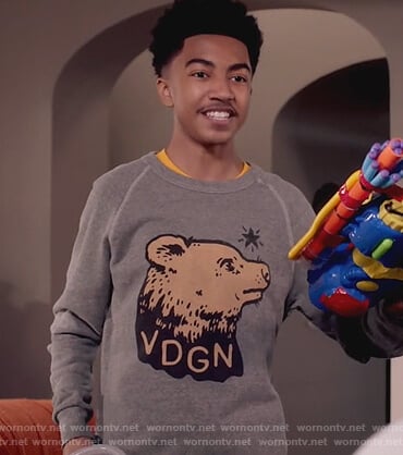 Jack's gray VDGN bear print sweater on Black-ish