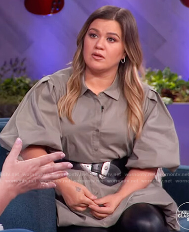 Kelly’s gray puff sleeve mini dress on The Kelly Clarkson Show