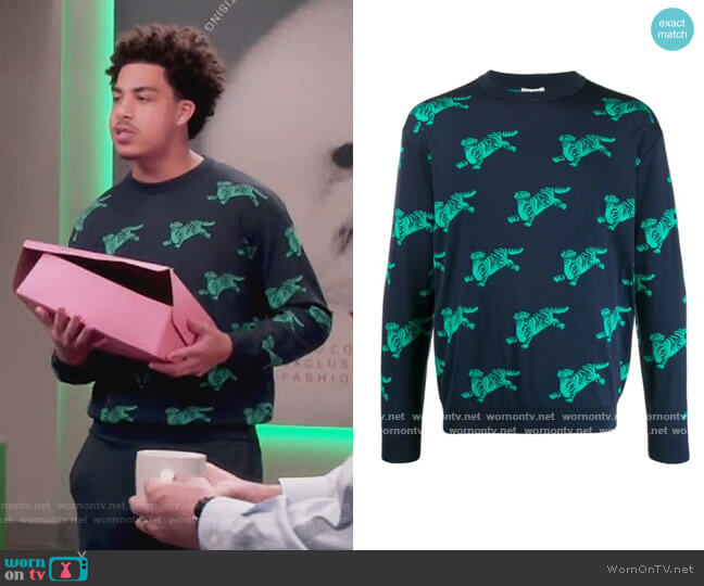 Tiger Motif Sweatshirt by Kenzo worn by Andre Johnson Jr (Marcus Scribner) on Black-ish