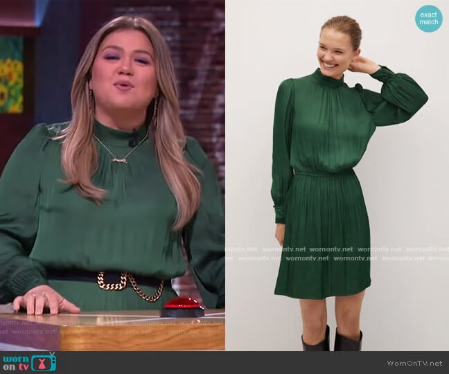 Flowy puffed-sleeve dress by Mango worn by Kelly Clarkson on The Kelly Clarkson Show