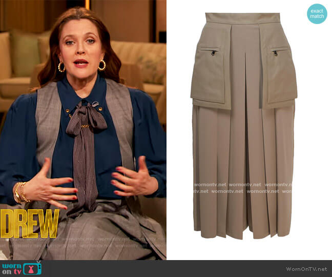 Grey Fox Culottes by Max Mara worn by Drew Barrymore on The Drew Barrymore Show