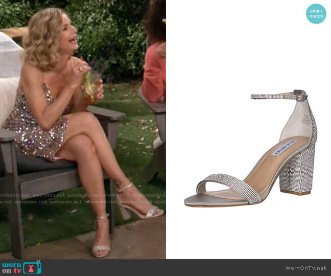 Steve Madden Declair Sandal worn by Jean Raines (Kyra Sedgwick) on Call Your Mother