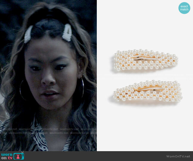 Topshop Faux Pearl Hair Clip Set worn by Mary Hamilton (Nicole Kang) on Batwoman