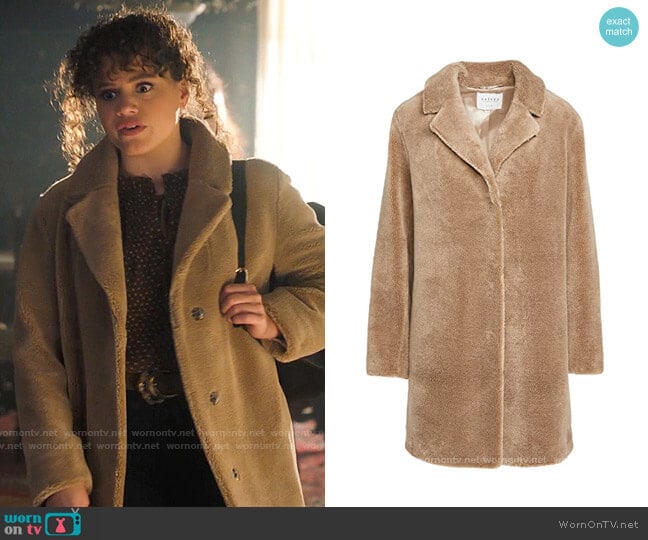 Velvet Trishelle Coat worn by Maggie Vera (Sarah Jeffery) on Charmed