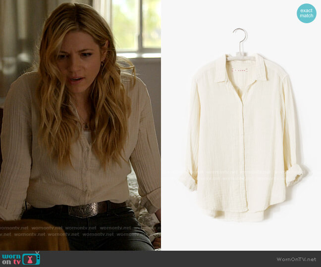 Xirena Scout Shirt in Ivory worn by Jenny Hoyt (Katheryn Winnick) on Big Sky