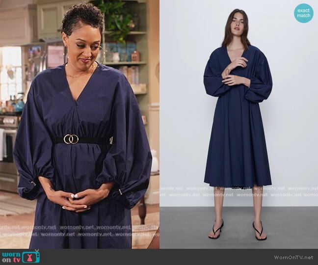 WornOnTV: Cocoa’s blue poplin dress with puff sleeves on Family Reunion ...