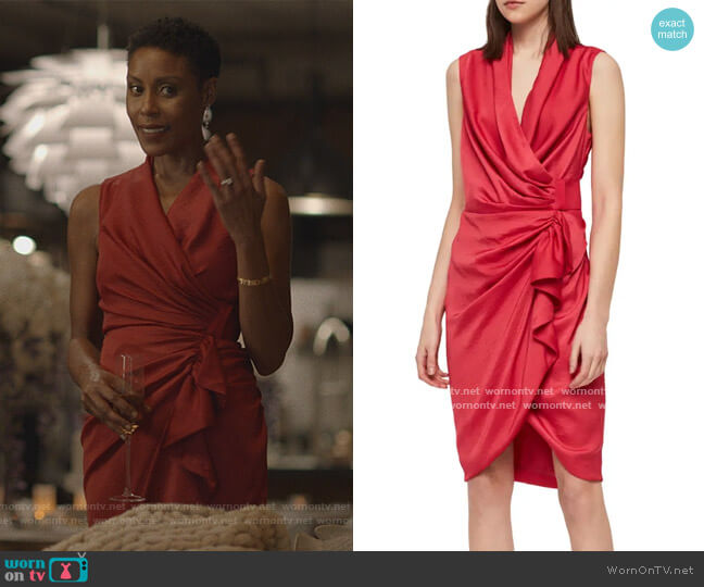 WornOnTV: Lynn's red ruffle wrap dress ...