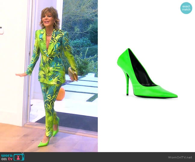 Square Knife Pumps by Balenciaga worn by Lisa Rinna on The Real Housewives of Beverly Hills