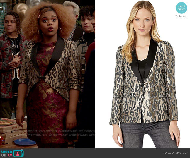 Vince Camuto Leopard Jacquard Blazer worn by Kourtney (Dara Renee) on High School Musical The Musical The Series