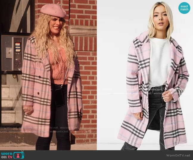 Wednesday's Girl longline tailored coat in pastel check  worn by Summer Dutkowsky (Busy Philipps) on Girls5eva