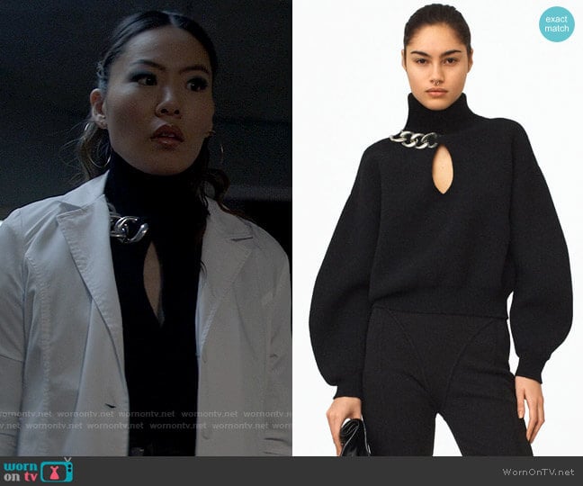 Alexander Wang Chainlink Keyhole Pullover worn by Mary Hamilton (Nicole Kang) on Batwoman