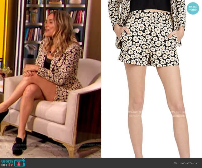 Cady Clean Shorts by Alice + Olivia worn by Jenny Mollen on The Drew Barrymore Show