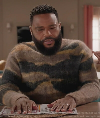 Andre's brown mohair patterned sweater on Black-ish