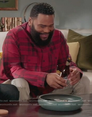 Andre’s red plaid shirt on Black-ish