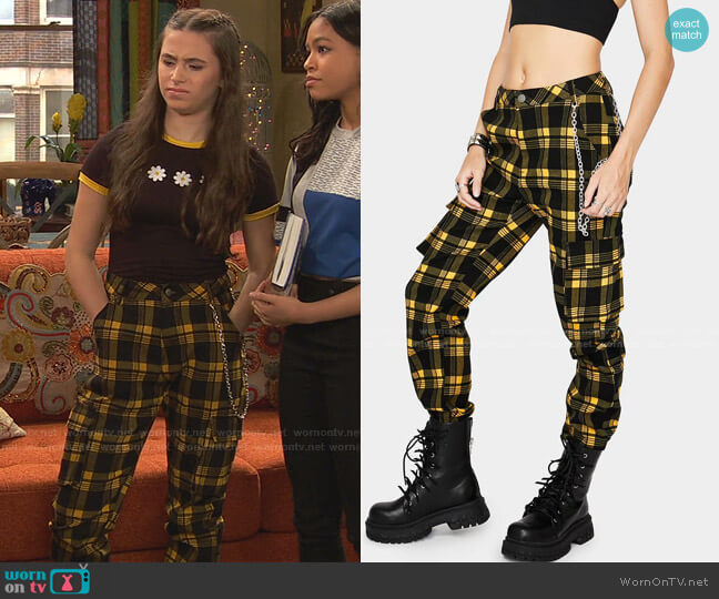 Misfit Misconduct Cargo Pants by Dolls Kill worn by Tess O'Malley (Sky Katz) on Ravens Home