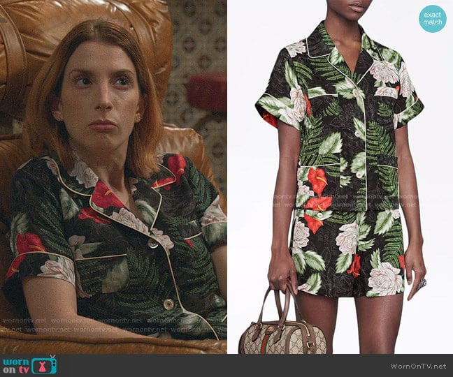 Hawaiian-print Silk Shirt and Shorts by Gucci worn by Lauren (Molly Bernard) on Younger