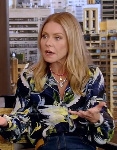 Kelly’s bird print shirt on Live with Kelly and Ryan