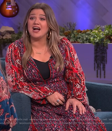 Kelly’s red printed midi dress on The Kelly Clarkson Show