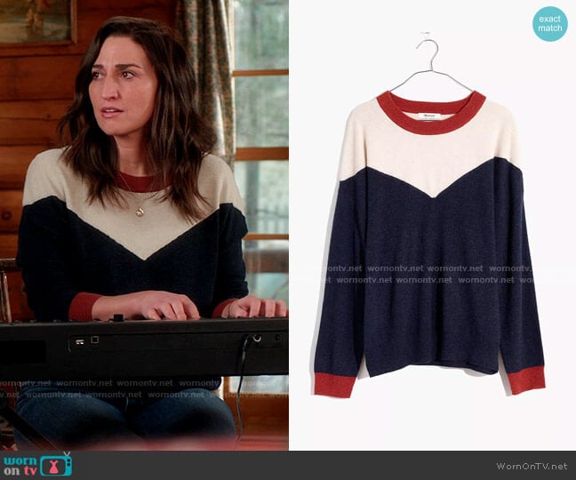 Madewell Colorblock Yoke Pullover Sweater worn by Dawn Solano (Sara Bareilles) on Girls5eva