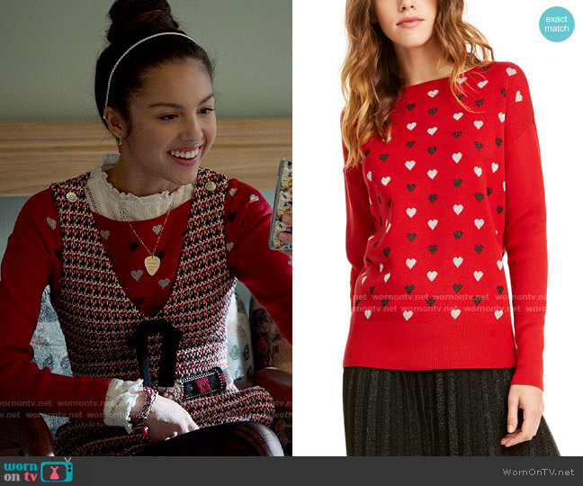 Maison Jules Heart-Print Sweater worn by Nini (Olivia Rodrigo) on High School Musical The Musical The Series