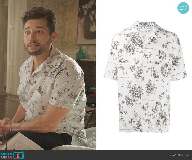 Paperclip-Print Shirt by Off-White worn by Sam Flores (Rafael de la Fuente) on Dynasty