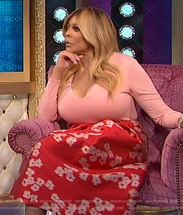 Wendy’s pink scoop neck top and floral skirt on The Wendy Williams Show