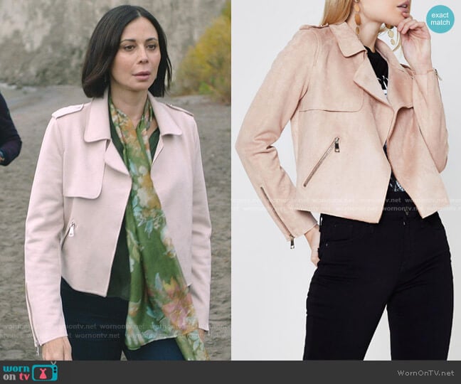 WornOnTV: Cassie’s pink suede jacket on Good Witch | Catherine Bell ...