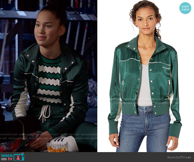 WornOnTV: Gina's pink studded leather moto jacket on High School Musical  The Musical The Series, Sofia Wylie