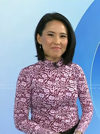 Vicky’s pink floral print turtleneck top on Today