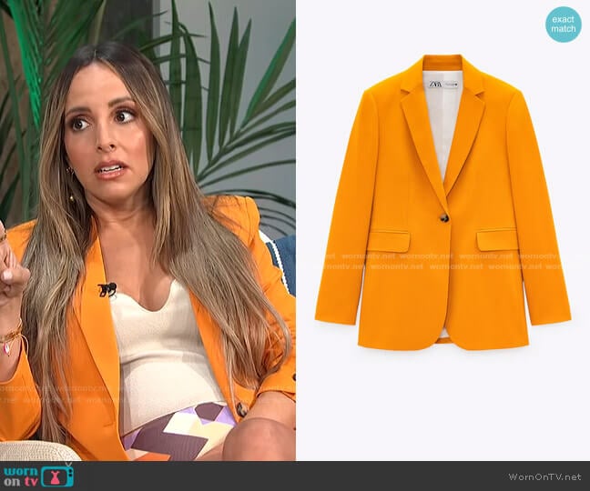 Fitted Blazer with Pockets by Zara worn by Lilliana Vazquez on E! News