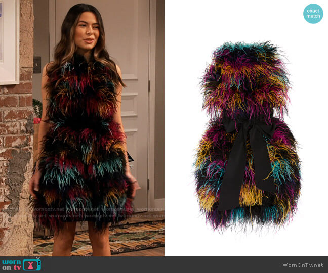 Prabal Gurung Daska Belted Feather Mini Dress worn by Carly Shay (Miranda Cosgrove) on iCarly