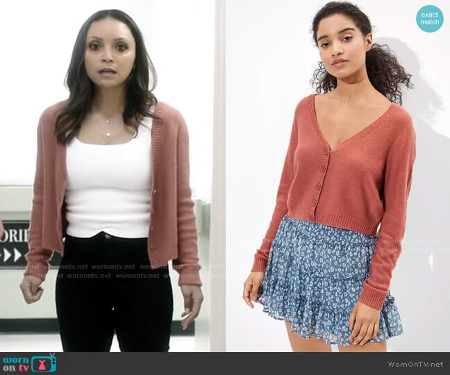 American Eagle Cropped Cardigan worn by Cecile Horton (Danielle Nicolet) on The Flash