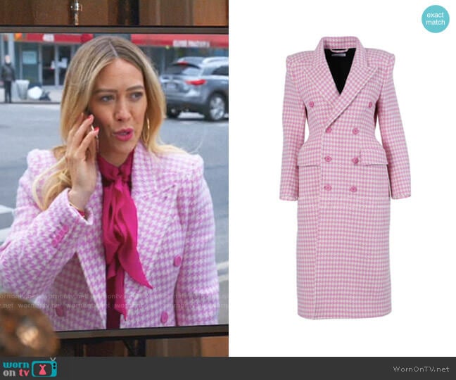 Kelsey’s pink houndstooth coat on Younger