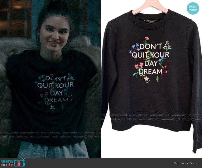 Banana Republic Don't Quit Your Day Dream Sweatshirt worn by Bella Whitmore (Landry Bender) on The Republic of Sarah