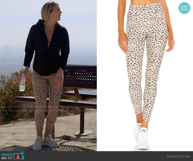 Ashley’s leopard print leggings on The Hills New Beginnings