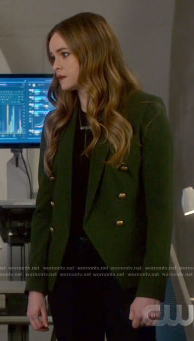 Cryptozoic The Flash Season 2 Danielle Panabaker as Caitlin Wardrobe #M03 QTY