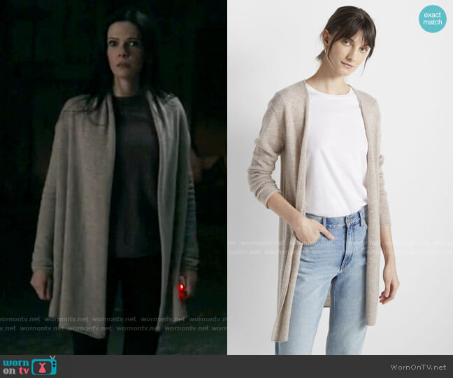 Club Monaco Holina Cashmere Cardigan worn by Lois Lane (Elizabeth Tulloch) on Superman and Lois