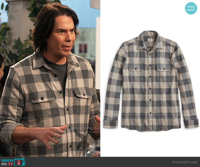 Faherty Legend Sweater Shirt in Tan Charcoal Buffalo Check worn by Spencer Shay (Jerry Trainor) on iCarly