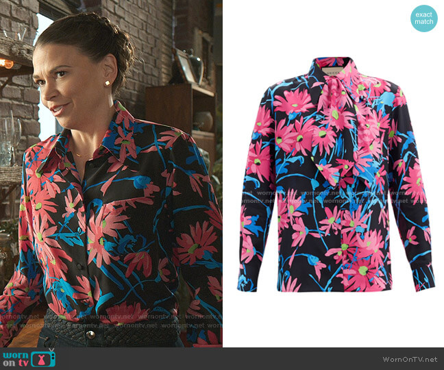 Floral-Print Silk Shirt by Gucci X Ken Scott worn by Liza Miller (Sutton Foster) on Younger