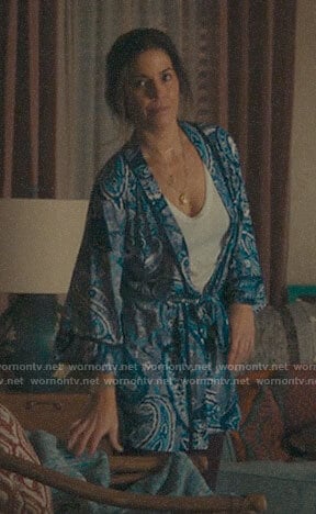 Isabel's blue paisley robe on Love, Victor