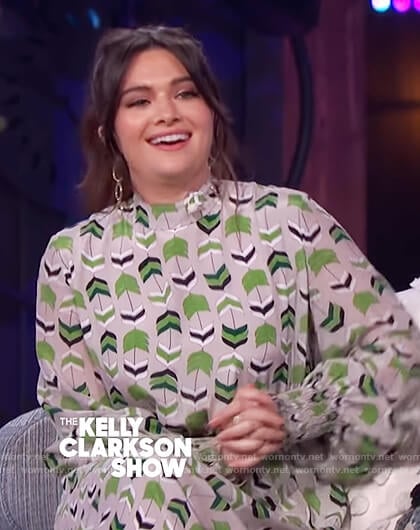 Katie Steven's gray printed dress on The Kelly Clarkson Show