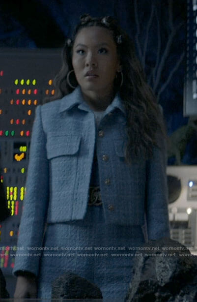 Mary's blue tweed jacket and shorts on Batwoman